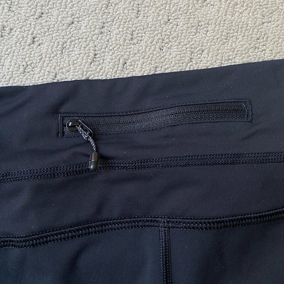 ⛔️Dold⛔️Lululemon Black Capri Workout Activewear Crop Leggings Pants Sz US8 AU12 - Picture 5 of 8